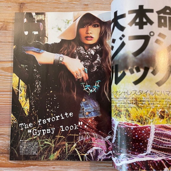 Kawaii! Jelly Magazine - Japanese Style in 2010s 6 items Jul-Dec - Picture 3 of 16